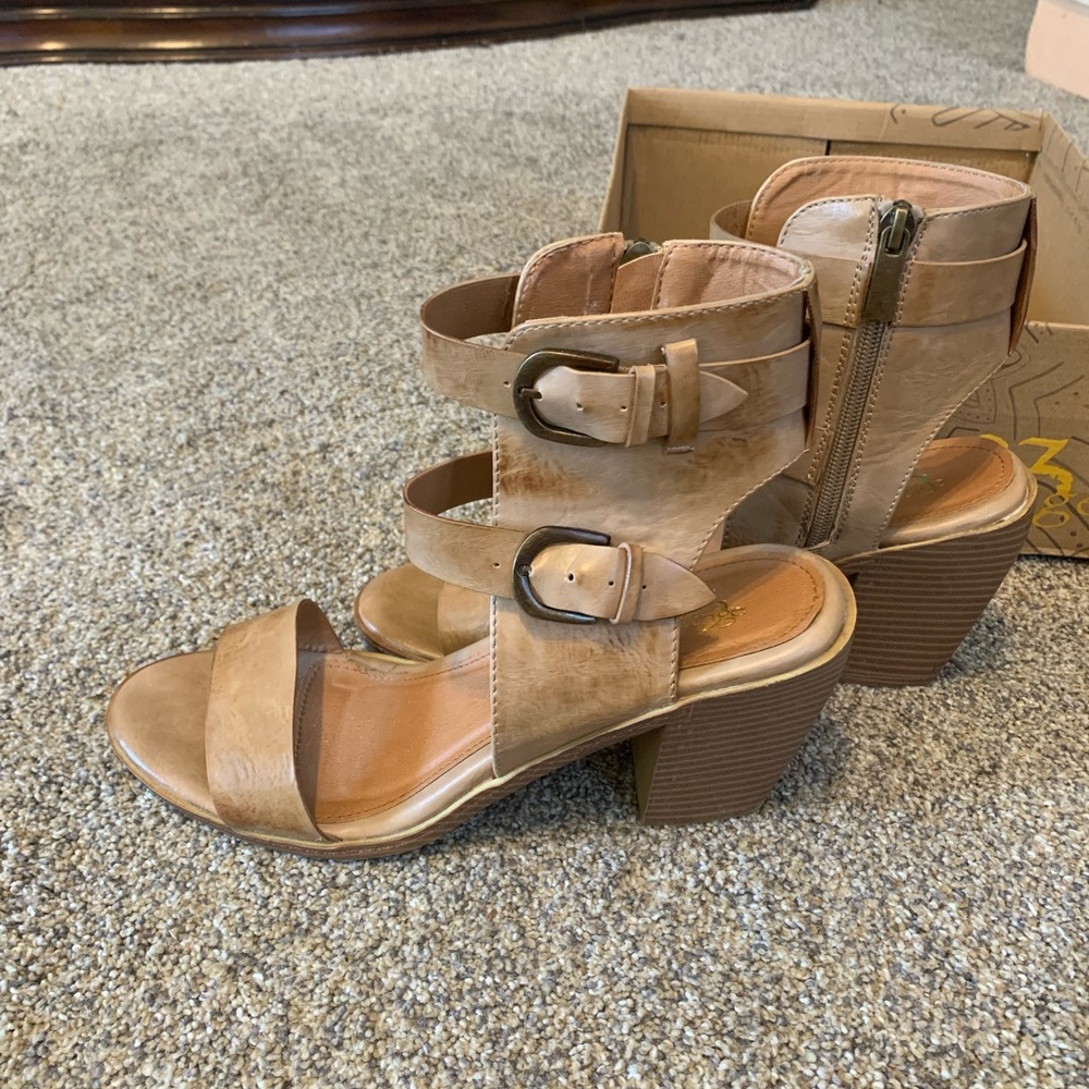 Stylish Tan Women's Heels/Sandals